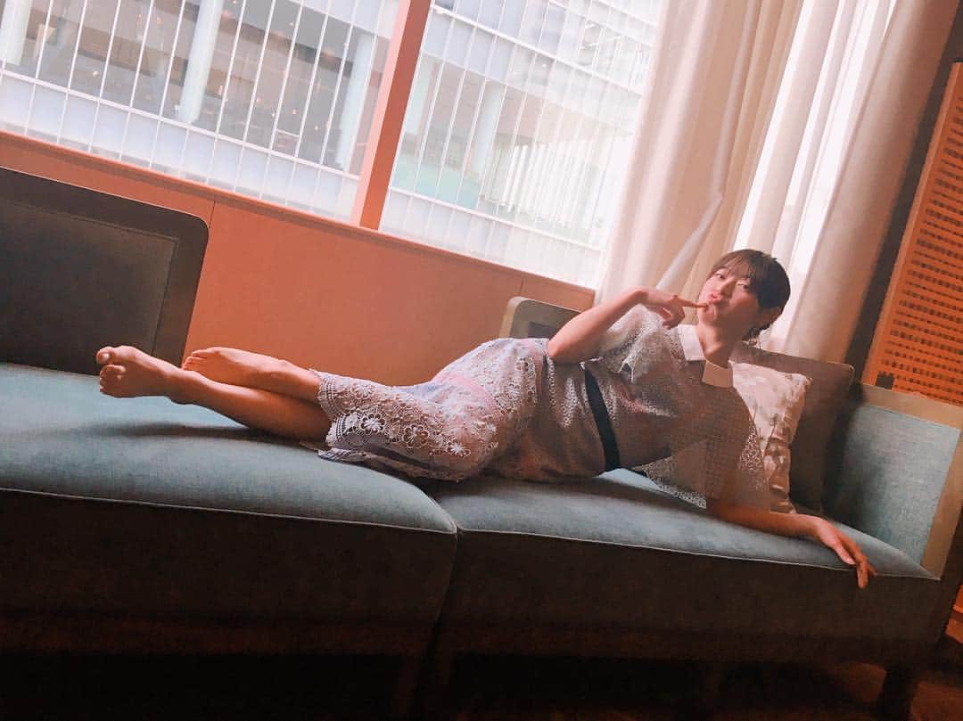 瀧本美織のインスタグラム：「あっこれ忘れてた🤭 #なりきりマライア」