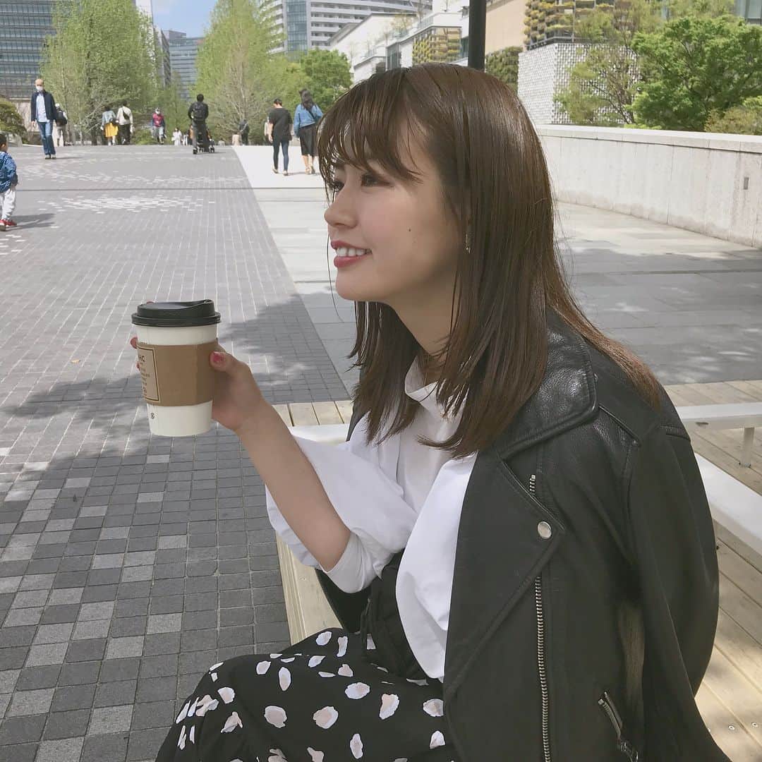 井口綾子さんのインスタグラム写真 - (井口綾子Instagram)「・ みなとみらい ピクニックしたかったけど寒くて断念、、😭 梅雨が来る前にしたいなー！」4月8日 18時40分 - ayako_inokuchi