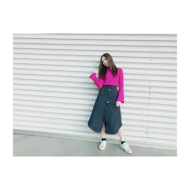 北川綾巴のインスタグラム：「#ootd #fashion  #today  #code  #REDYAZEL #adidas」