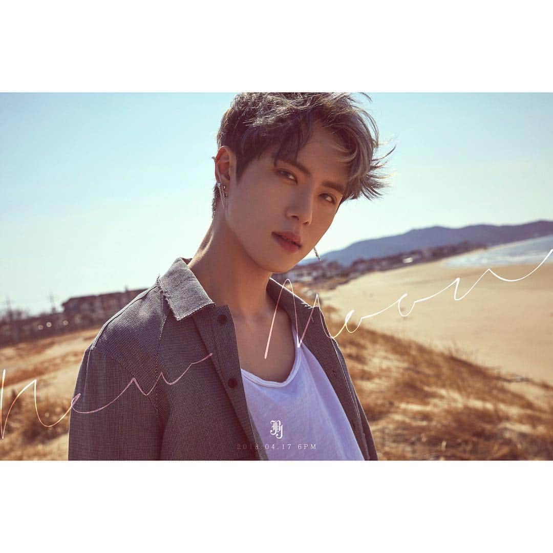 JBJのインスタグラム：「[#PHOTO] JBJ 'NEW MOON' CONCEPT PHOTO (New Moon ver.) #김동한  2018.04.17 6PM release!  #JBJ #KIMDONGHAN」