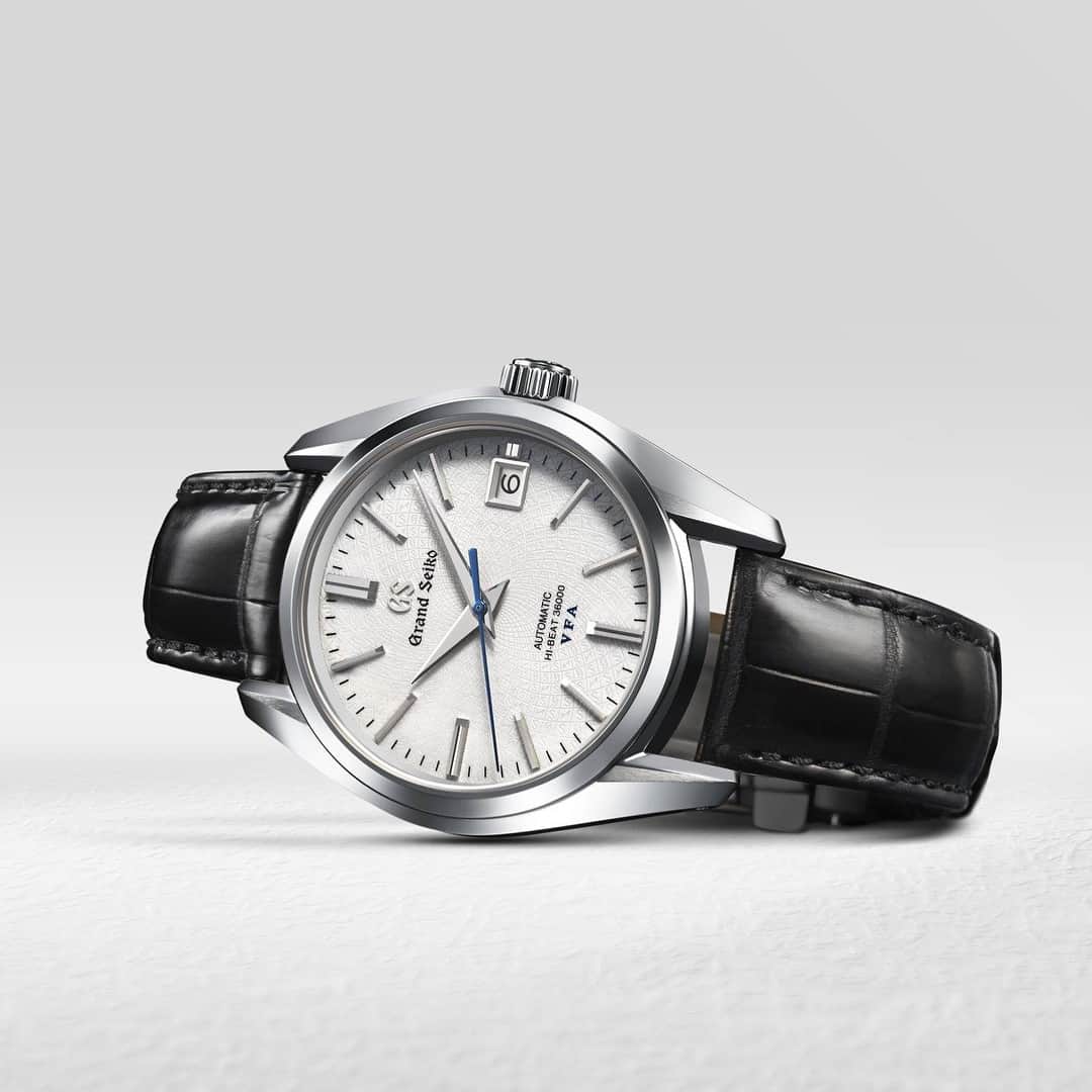 Grand Seiko Official instagramさんのインスタグラム写真 - (Grand Seiko Official instagramInstagram)「「<セイコープレミアムブティック 銀座>バーゼルフェア」  セイコープレミアムブティック 銀座では、4月3日(火)から 15日(日)まで「バーゼルフェア」を開催中です。バーゼルワールド2018で発表されたグランドセイコーの新作をいち早くご覧いただけます。  キャリバー9Sの精度を限界まで高めたプラチナ950モデルや、通常よりもさらに精度を追い込んだ18Kイエローゴールドモデルをはじめ、話題のグランドセイコーキャリバー9S 20周年記念限定モデルも展示しております。 ◎万一、お品切れの際にはご容赦ください。  ぜひこの機会にご来店ください。 ■バーゼルワールド2018特設ページ https://www.seiko-watch.co.jp/baselworld/2018/ ■グランドセイコー特設ページ https://www.grand-seiko.com/jp-ja/ -------------------------------------------- ◆バーゼルフェア◆  場所:セイコープレミアムブティック 銀座 https://www.seiko-watch.co.jp/boutique/premium_ginza/jp/ TEL:（03）3562-3800  期間:4月3日(火)~15日(日) -------------------------------------------- #grandseiko #boutique #ginza #tokyo #japan #watch #watches #watchesofinstagram #seikosince1881 #since1881 #1881 #グランドセイコー #銀座 #時計 #限定 #limitededition」4月9日 11時35分 - grandseikojapan