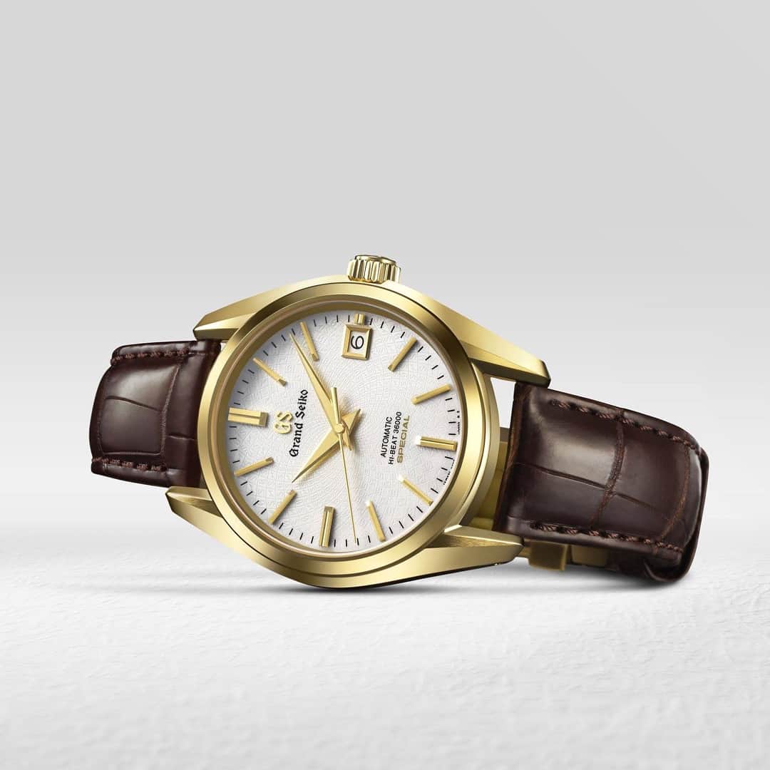 Grand Seiko Official instagramさんのインスタグラム写真 - (Grand Seiko Official instagramInstagram)「「<セイコープレミアムブティック 銀座>バーゼルフェア」  セイコープレミアムブティック 銀座では、4月3日(火)から 15日(日)まで「バーゼルフェア」を開催中です。バーゼルワールド2018で発表されたグランドセイコーの新作をいち早くご覧いただけます。  キャリバー9Sの精度を限界まで高めたプラチナ950モデルや、通常よりもさらに精度を追い込んだ18Kイエローゴールドモデルをはじめ、話題のグランドセイコーキャリバー9S 20周年記念限定モデルも展示しております。 ◎万一、お品切れの際にはご容赦ください。  ぜひこの機会にご来店ください。 ■バーゼルワールド2018特設ページ https://www.seiko-watch.co.jp/baselworld/2018/ ■グランドセイコー特設ページ https://www.grand-seiko.com/jp-ja/ -------------------------------------------- ◆バーゼルフェア◆  場所:セイコープレミアムブティック 銀座 https://www.seiko-watch.co.jp/boutique/premium_ginza/jp/ TEL:（03）3562-3800  期間:4月3日(火)~15日(日) -------------------------------------------- #grandseiko #boutique #ginza #tokyo #japan #watch #watches #watchesofinstagram #seikosince1881 #since1881 #1881 #グランドセイコー #銀座 #時計 #限定 #limitededition」4月9日 11時35分 - grandseikojapan