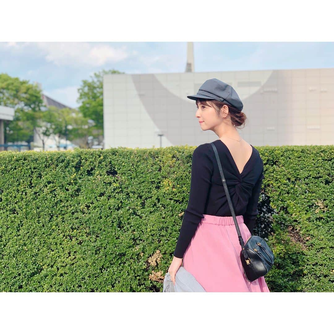 佐々木希さんのインスタグラム写真 - (佐々木希Instagram)「#のぞみの私服 アンティミテで帽子も作りました👒 ベージュとブラックもあります。 ピンクのスカートは完売したみたいで これから注文すると5月上旬の発送になるそうです🌷  tops#UNITEDARROWS skirt#intimite hat#intimite shoes#UNITEDARROWS bag#SaintLaurent pierce#Enasoluna necklace#TIFFANY&Co」4月9日 18時02分 - nozomisasaki_official