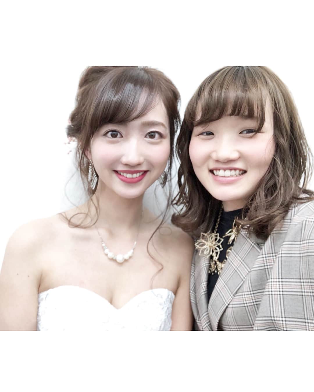 曲渕伊代さんのインスタグラム写真 - (曲渕伊代Instagram)「株式会社アースホールディングスの入社式ヘアショーにて🌸 女の子に生まれて、スーパーロングヘアでいて良かったなと思う瞬間💗 舞さんありがとうございました💗💗」4月9日 20時49分 - iyo_m2f