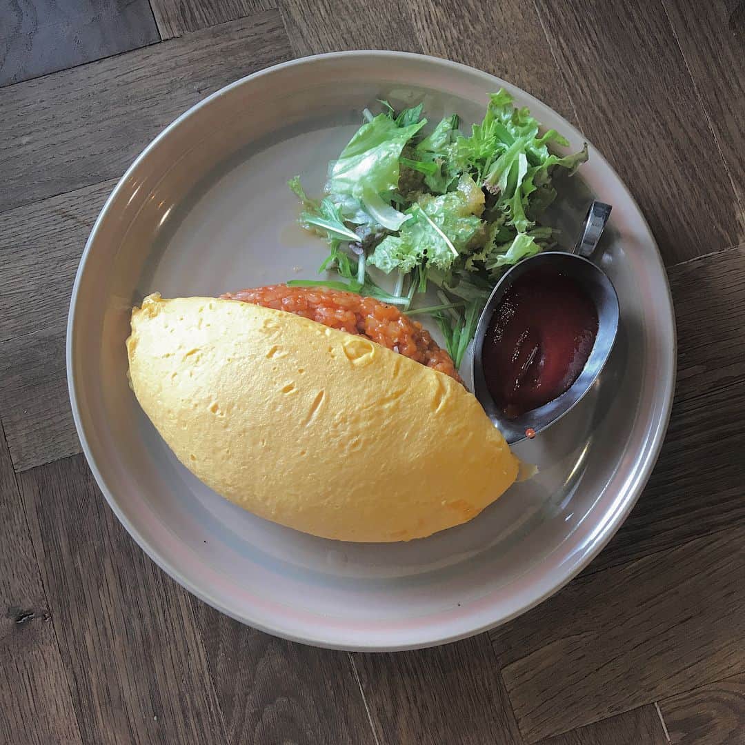 岡元優香のグルメインスタ