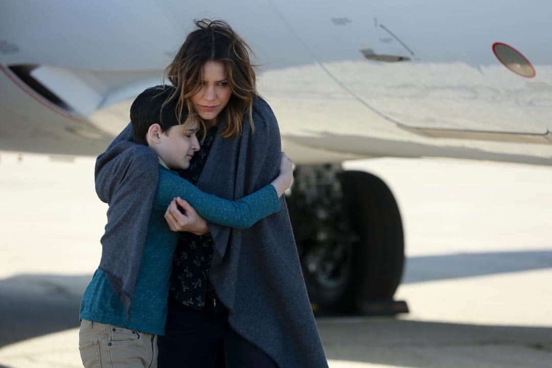 SCORPION/スコーピオンのインスタグラム：「Paige’s maternal side goes into high gear when Team Scorpion must save an unconscious, hypothermic boy stuck in the wheel well of their airborne airplane. #TeamScorpion」