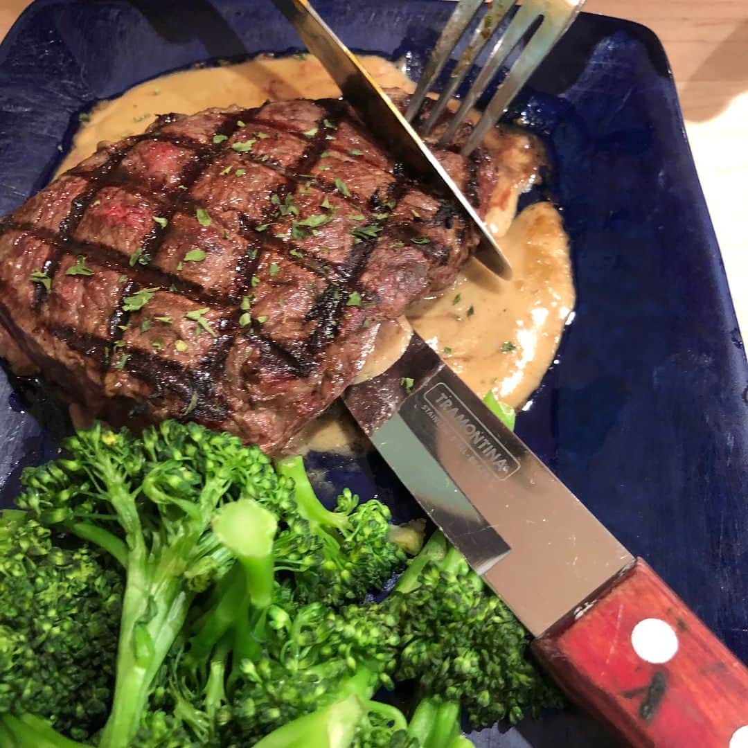 田上舞子さんのインスタグラム写真 - (田上舞子Instagram)「＊ 毎日たくさん食べて たくさん笑って たくさん遊んで たくさんお買い物したよ❤️ ＊ ＊ PICホテルのビュッフェは種類が豊富で毎日行っても飽きない🤤🍩 ＊ ＊ 楽しい日々はあっという間にすぎてく...✨✨ ＊ ＊ #pic #pacificislandclub #guam #グアム #UGM #ugm2018 #ユナイテッドグアムマラソン」4月10日 10時18分 - mai_tano