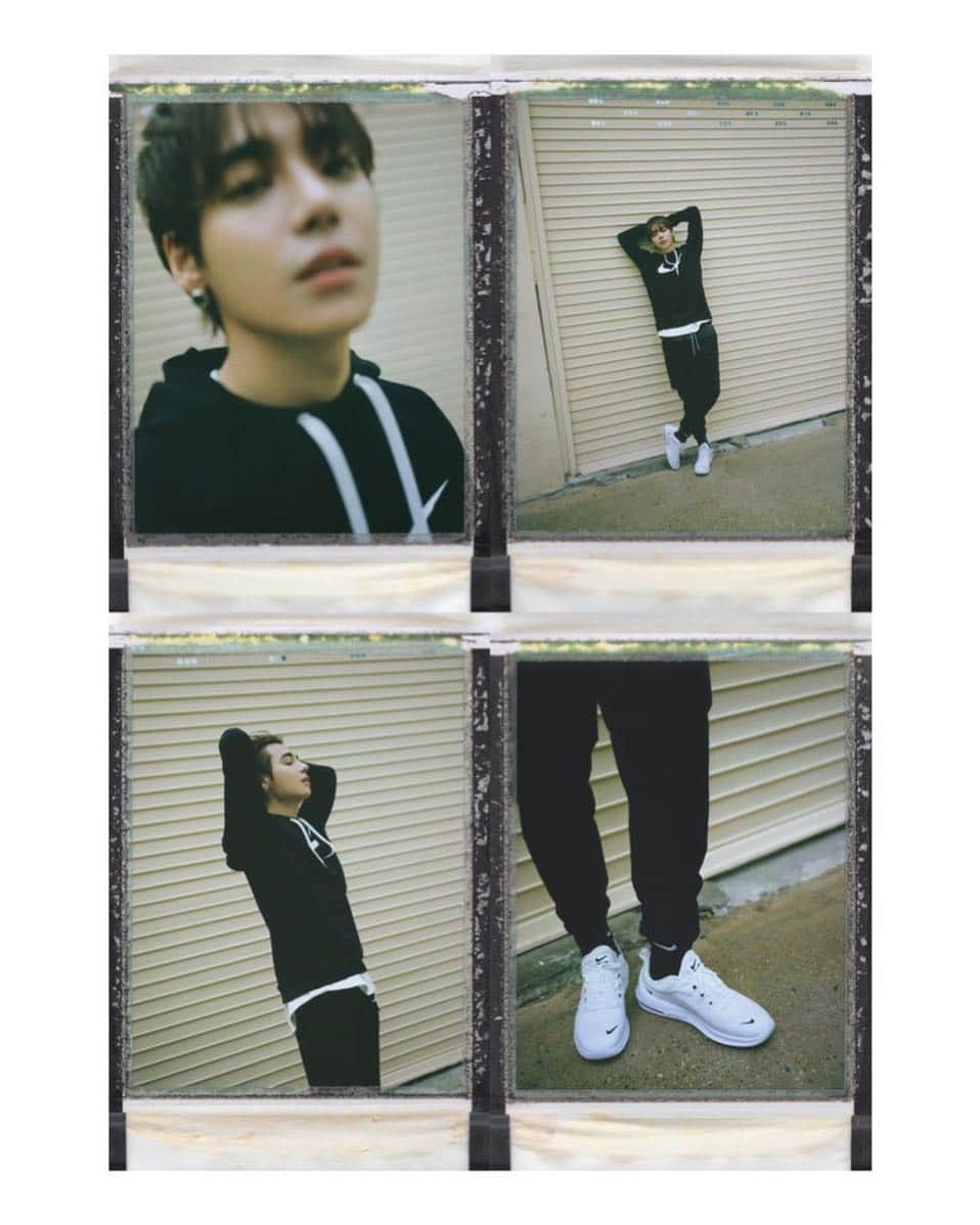 ONE（チョンジェウォン）のインスタグラム：「ONE x NIKE 🏃🏻‍♂️ #나이키 #에어맥스엑시스 #nike #airmaxaxis」