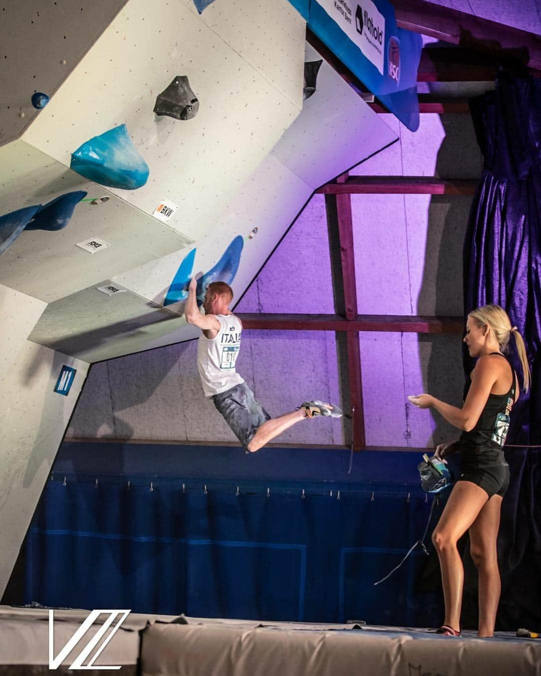 ガブリエル・モローニのインスタグラム：「Here we go again! A couple of days left to the 2018 @ifsclimbing Boulder World Cup and I couldn’t be more excited! Like every year the days before the start of the season are full of doubts and maybes... Did I train enough?  Am I in good shape? Am I too old for this? Nevermind the most important thing is to enjoy every single moment and try hard!! See you this weekend in Meiringen! 📷: @vladek_zumr  #e9team #petzlteam #scarpaspa #frictionlabs #chalkmatters @e9clothing_official @petzl_official @scarpaspa @frictionlabs」