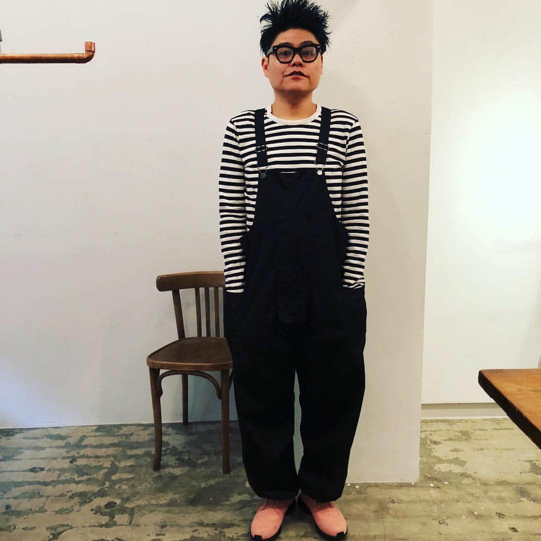 のインスタグラム：「kit galleryでも展示会をした5Wの展示会きたらサトシが可愛いDochugi(道中着)をこさえていたので衝動BUY。  @5w_jp  #5w」