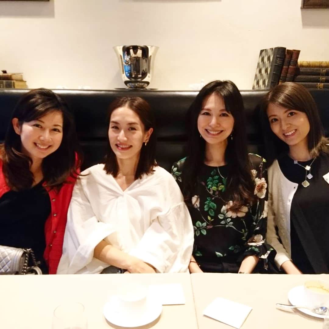 藤本恵理子さんのインスタグラム写真 - (藤本恵理子Instagram)「Always having a good time with my girls 💓 会えると元気をもらえる人たち✨ #missyounaomi #lunch #mygirls #friends #fun #restaurant #groumet #laugh #good time #ランチ #友達 #リストランテyagi #代官山 #東京グルメ #東京レストラン」4月10日 22時00分 - eriko_fujimoto_0802