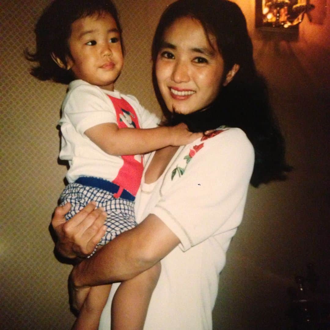 武藤嘉紀のインスタグラム：「Happy 55th Birthday mom!!!! I wish you good health for many years to come🙏」
