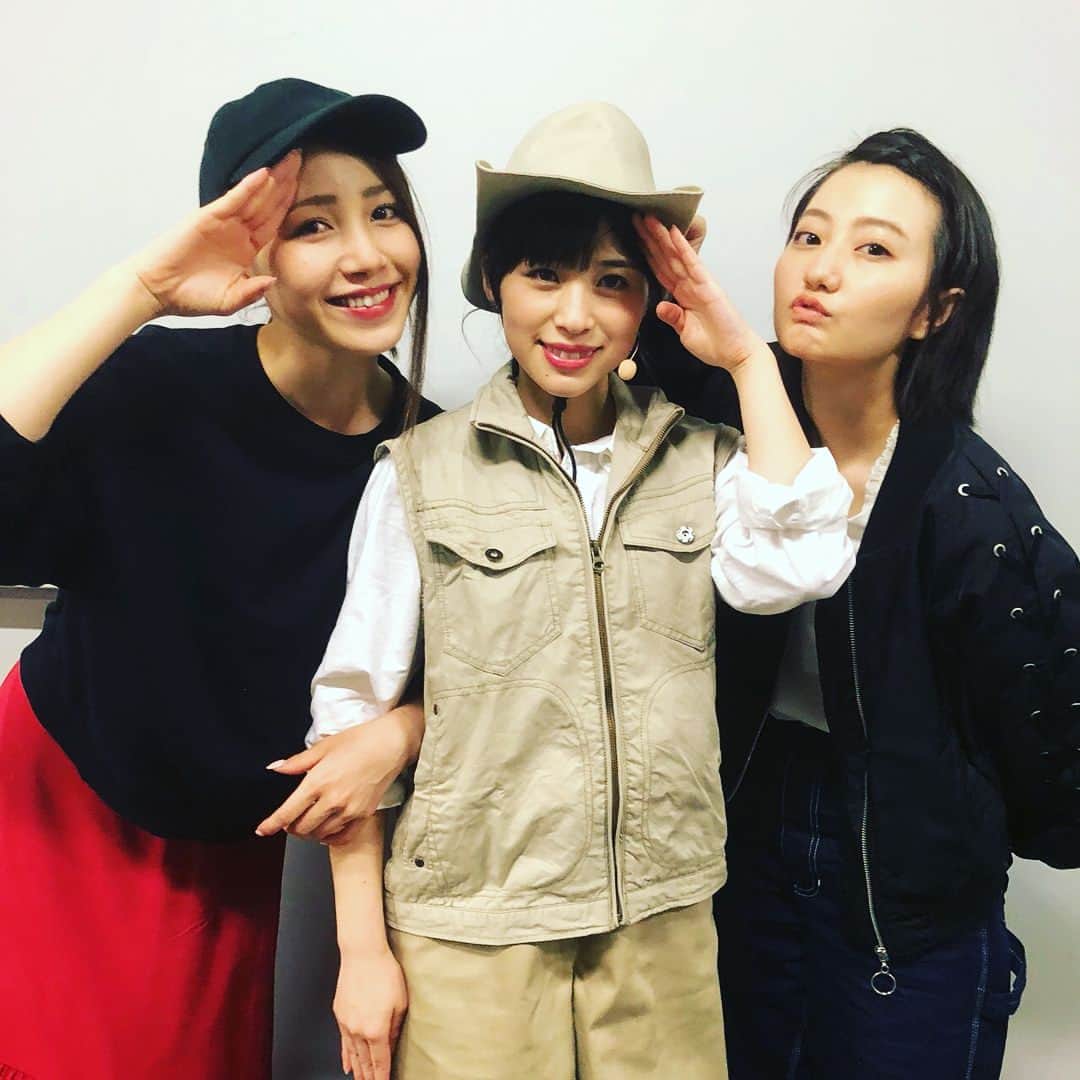 吉川友さんのインスタグラム写真 - (吉川友Instagram)「愛しの @sengoku_minami が出演しているDINOSAFARIゲネプロ観てきました〜!! 恐竜めちゃくちゃ近くて大迫力! 叫びすぎてアドレナリンドバドバよ!明日から始まるみたいなので、みんな絶対に行くべし🦕 #shibuya #hikarie #dinosafari #ディノサファリ #恐竜 #恐竜ライブ #大迫力 #恐竜出没注意 #子供 #大人 #楽しめる #作品です #ゴールデンウィーク #観に行こう #相方 #仙石みなみ #頑張ってました #with #新井愛瞳 #アプガ」4月25日 16時40分 - kikkawayou_official