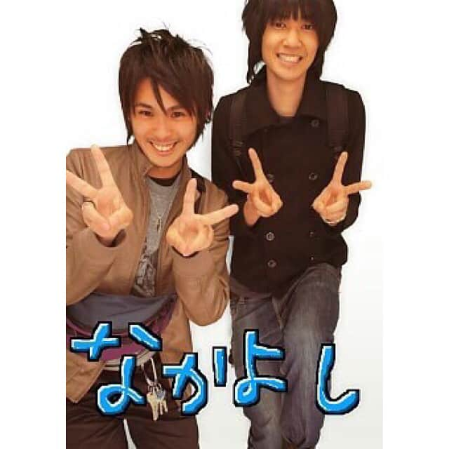 櫻井健一朗さんのインスタグラム写真 - (櫻井健一朗Instagram)「2008.4.25 →2018.4.25  Thank you! 10th Anniversary  #結成 #祇園  #チームぎおん #10年前のダサえりあし #きしょ指輪濃ゆヒゲ」4月25日 19時18分 - sakurai_k