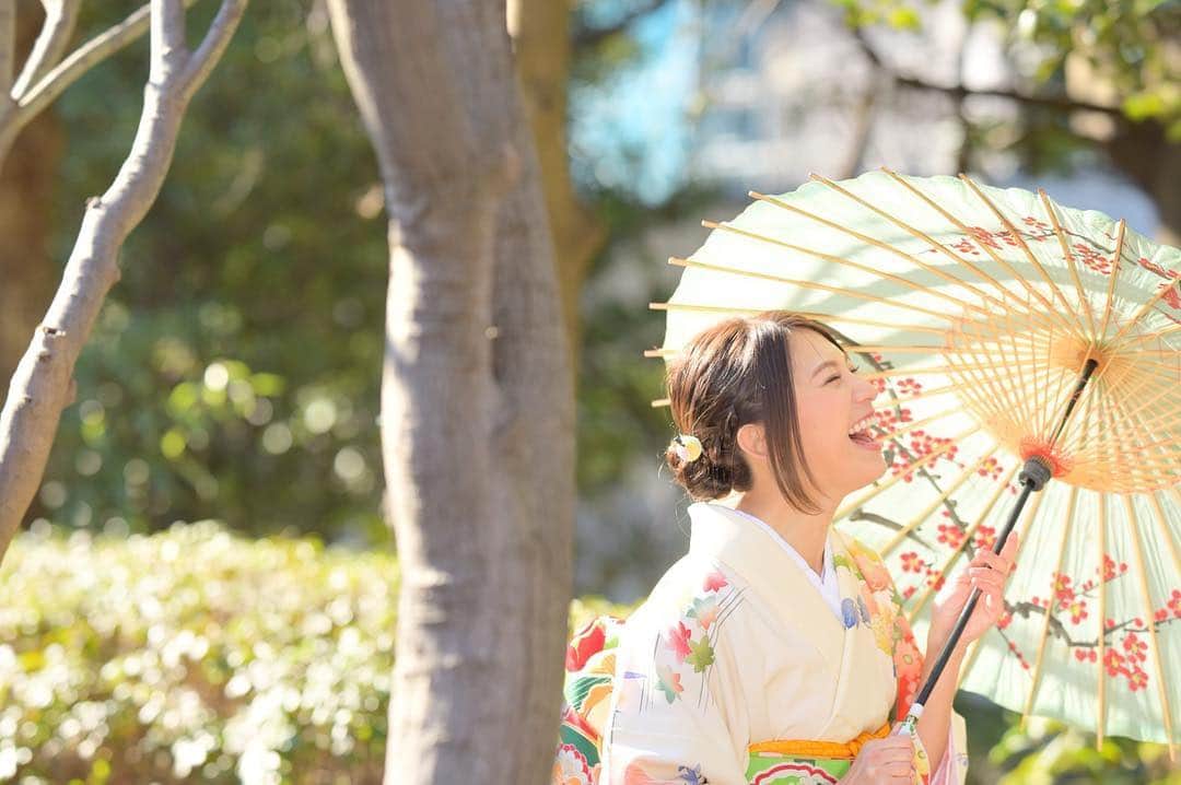 市原彩花さんのインスタグラム写真 - (市原彩花Instagram)「きっと何かすごく楽しいことがあったんだと思う（笑） いつも笑顔にさせてくれるみんなに感謝😆 #ポートレート#撮影#model#モデル#着物#kimono#晴れ着」4月25日 21時14分 - ayaka_ichihara