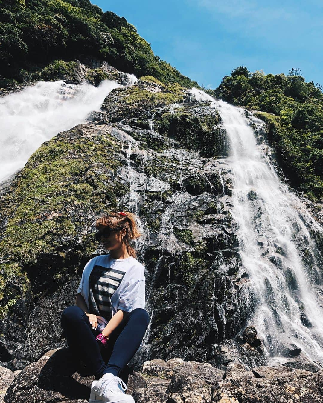 谷まりあさんのインスタグラム写真 - (谷まりあInstagram)「そして滝。水の流れずっと見てられそうだった😩💕 #naturalbeautycamp 大川の滝 #naturalbeautycamp #ナチュラルビューティーキャンプ #屋久島 @naturalbeautycamp #marimarifashion」4月25日 23時23分 - mariaaaa728