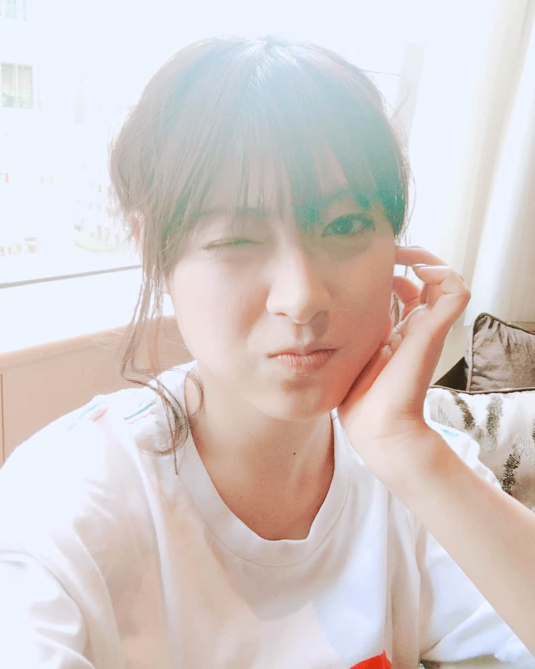 瀧本美織さんのインスタグラム写真 - (瀧本美織Instagram)「今週の土日に楽し〜いLIVEがあります🤗だいすけお兄さんと一緒に歌うよ〜🎤みんな遊びに来てね〜🐶🌸 https://www.daisuke-live.com/ #横山だいすけ さん #だいすけお兄さん#横山だいすけfamilylive#2018#大阪城ホール#鈴木福 くん #たこやきレインボー さん #微妙なウインク」4月11日 15時38分 - mioritakimoto_official