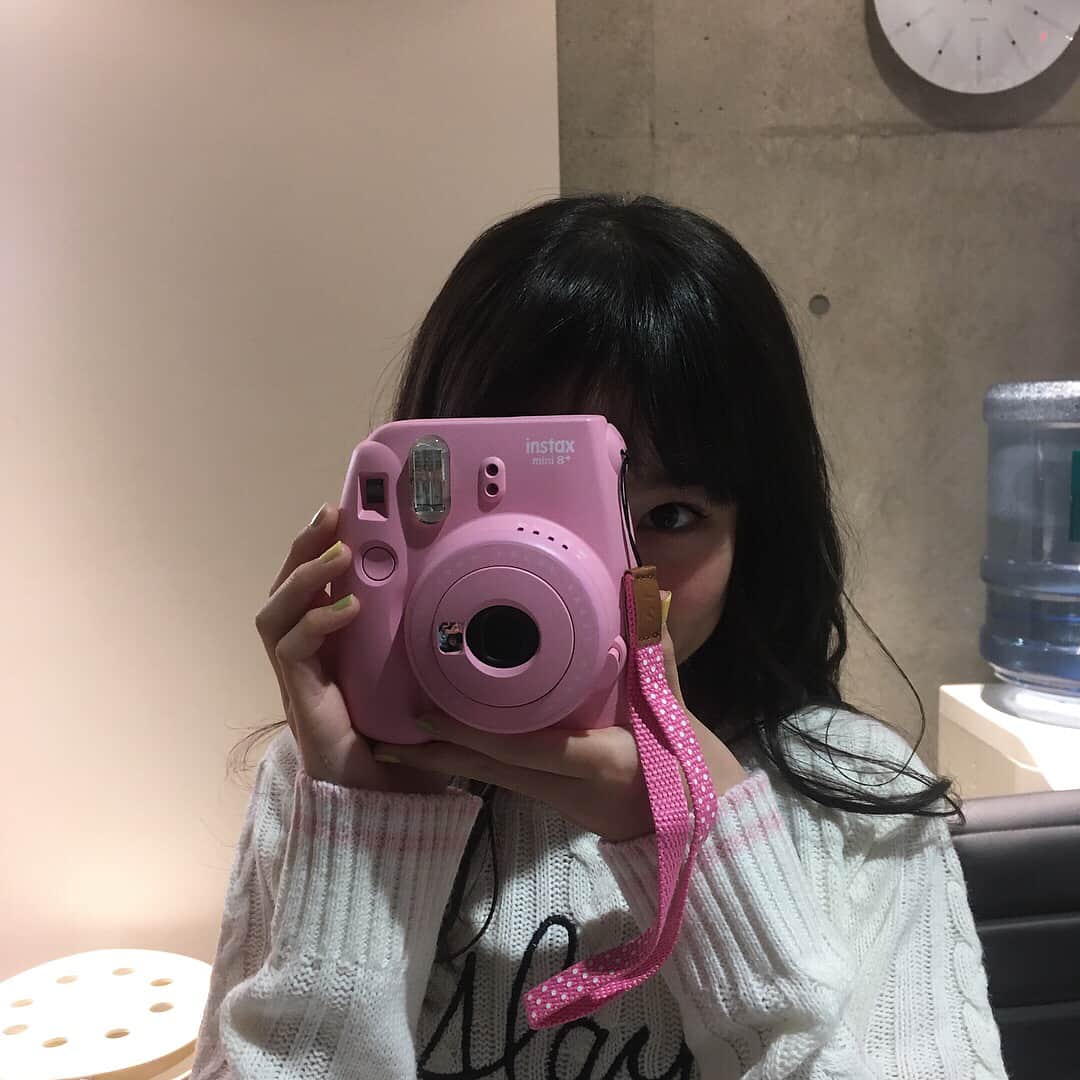 ニコ☆プチさんのインスタグラム写真 - (ニコ☆プチInstagram)「🙈 わたしはダレでしょう…？ #答えは3枚目#ニコプチ」4月11日 16時02分 - nicopuchi_official