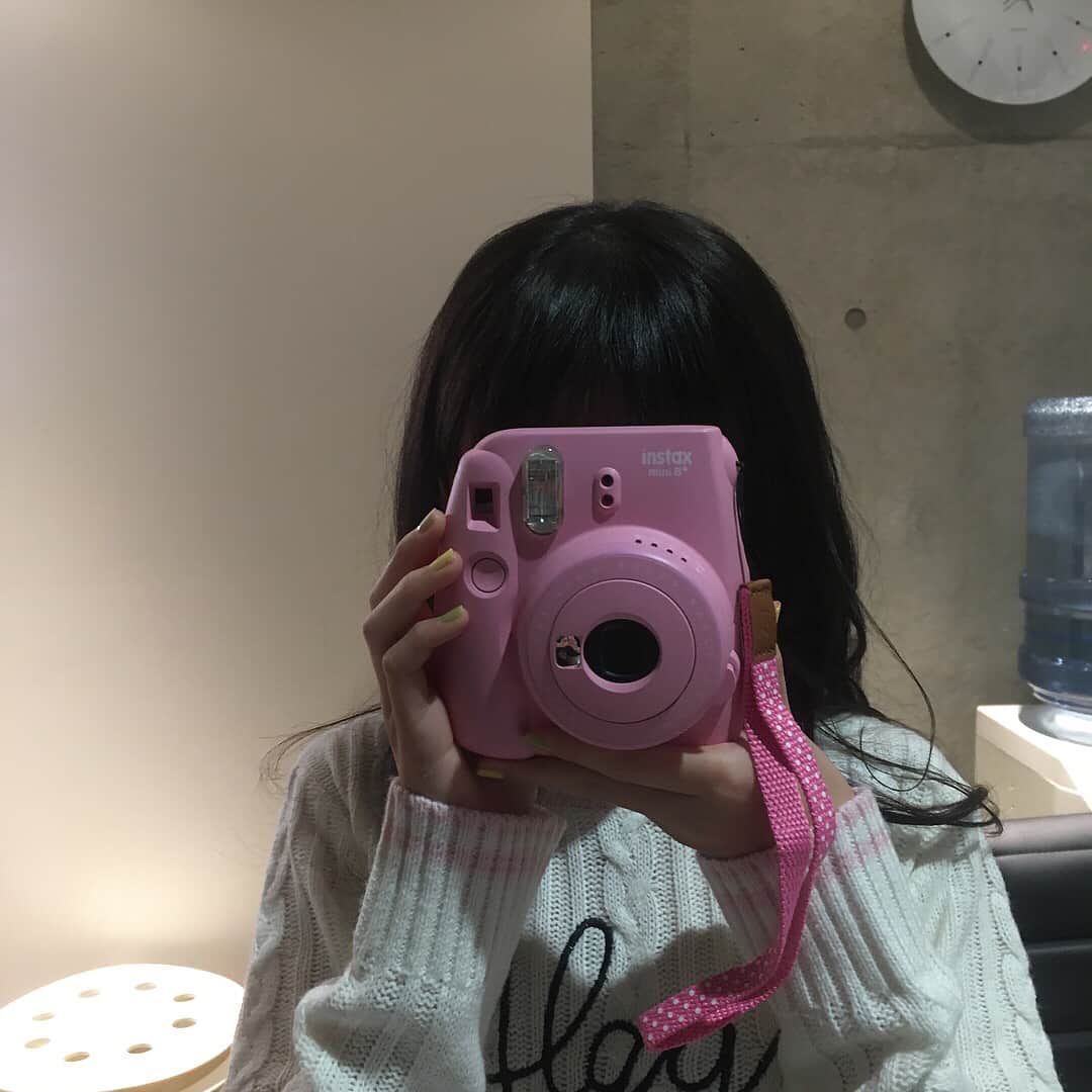 ニコ☆プチさんのインスタグラム写真 - (ニコ☆プチInstagram)「🙈 わたしはダレでしょう…？ #答えは3枚目#ニコプチ」4月11日 16時02分 - nicopuchi_official