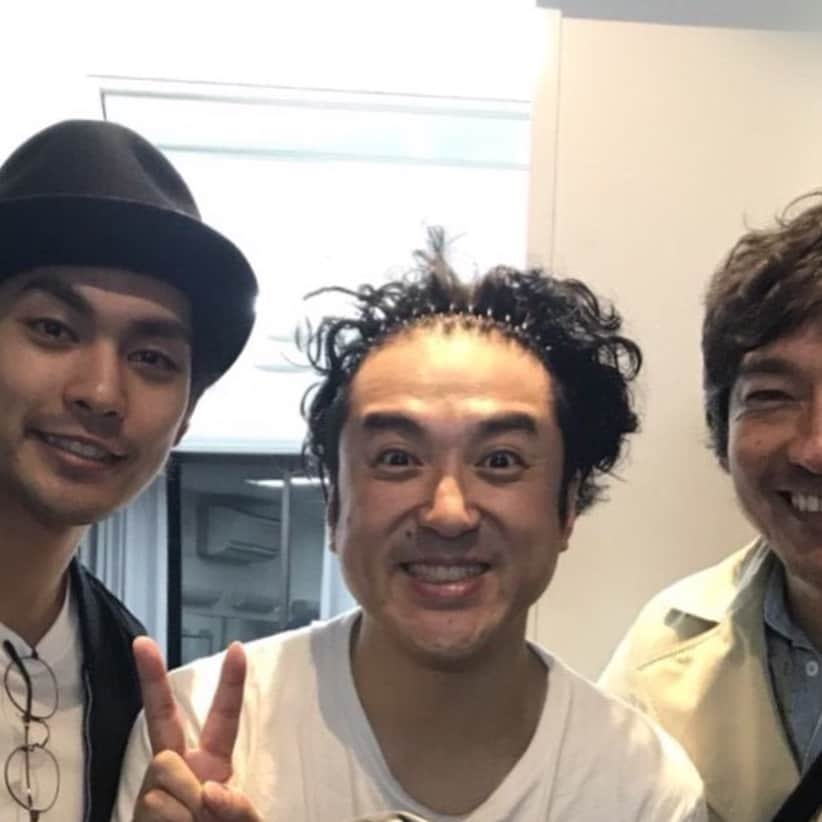 トータス松本さんのインスタグラム写真 - (トータス松本Instagram)「ムロくんの『muro式.10 「シキ」』を観た。 めちゃくちゃ笑ったわー。 #muro式  #よみうりランド  #柳楽くんに会えた #柳楽優弥 #温泉たまご #楽屋にあった #なんでかな #ムロツヨシ #教えてくれ」4月11日 16時34分 - tortoise_matsumoto_official