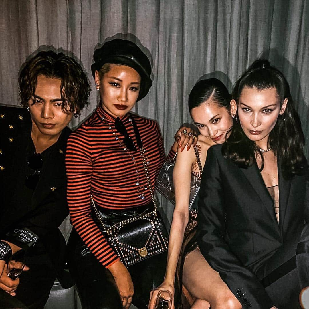 登坂広臣さんのインスタグラム写真 - (登坂広臣Instagram)「Last night @dior in Tokyo🇯🇵 @dior @diorhomme @bellahadid @i_am_kiko @yoon_ambush  #Dior #diorhomme  #TOKYO」4月11日 12時52分 - omi.cdl