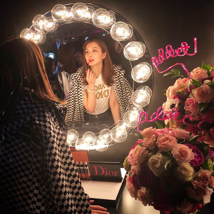 大石絵理のインスタグラム：「#DiorAddict 💄⚡️ #dior」