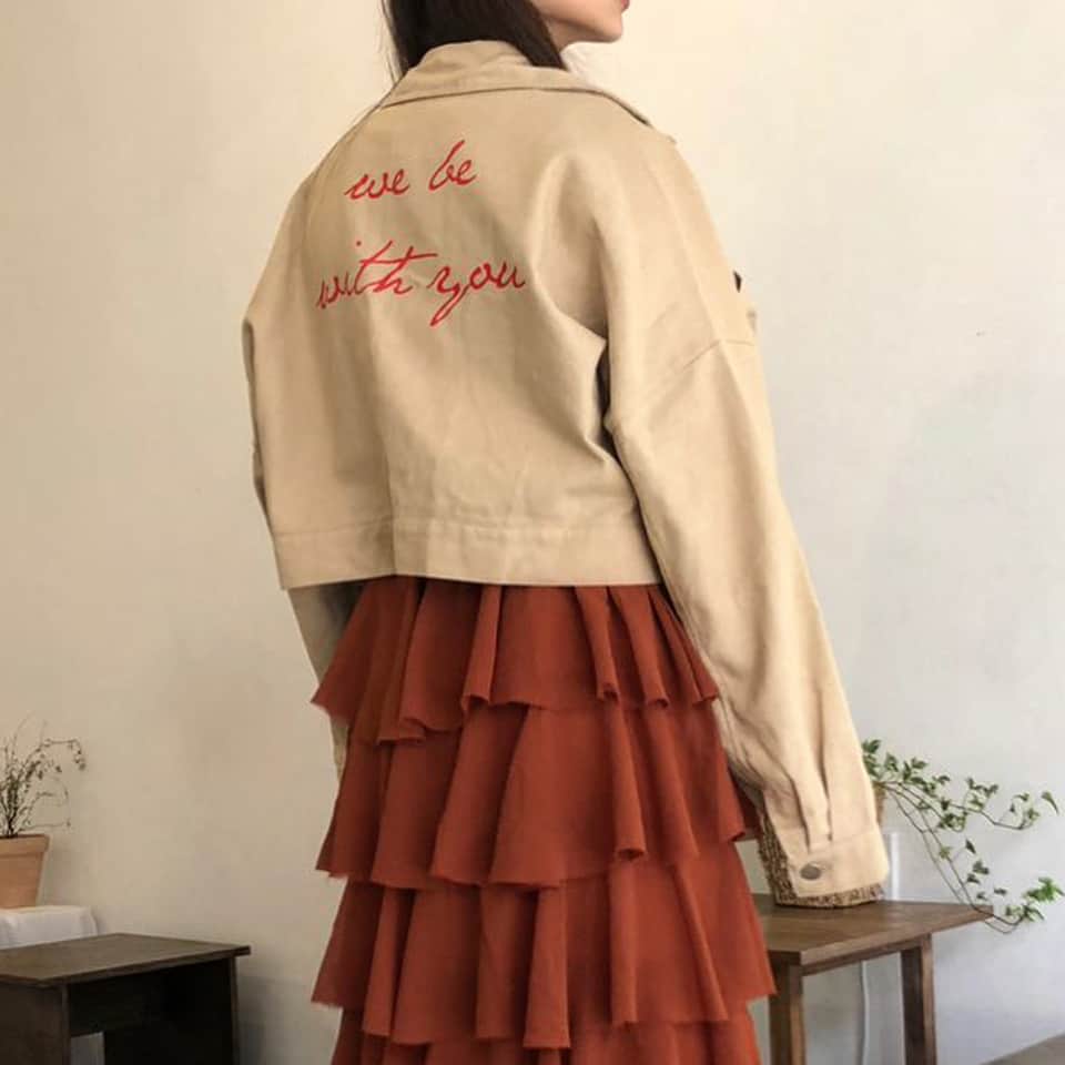カン・ギョンミンさんのインスタグラム写真 - (カン・ギョンミンInstagram)「크롭자켓 , 컷팅무드나시  컬러추가코디 올려드렸습니다 🧡👍🏻🧡 #룩앳민 #굠민코디」4月11日 21時32分 - kkmmmkk