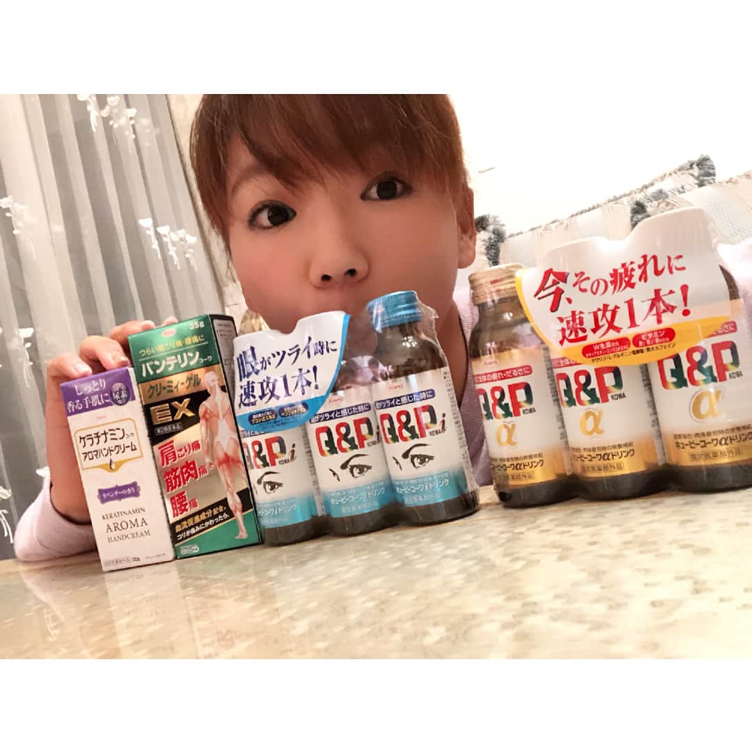 有村智恵さんのインスタグラム写真 - (有村智恵Instagram)「興和製品たくさん頂きました♡♡ 今週試合会場に来られる方、花粉が目に見えるくらい飛んでるので、マスクは必需品です！！ ギャラリープラザのコーワショップでもサポーターやテーピング、こちらのコーワ製品も販売していますので、是非お立ち寄り下さい^ ^ #vantelin #kowa #vantelinladies #golf #golftornament #jlpga #lpga #バンテリン #コーワ #興和 #KKT杯バンテリンレディース #熊本 #熊本空港カントリークラブ」4月11日 21時56分 - chiearimura