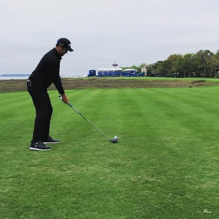 コリー・コナーズのインスタグラム：「Really excited for the opportunity to play @rbcheritage again. One of my favourite golf courses #harbourtowngolflinks 🏌️‍♂️」