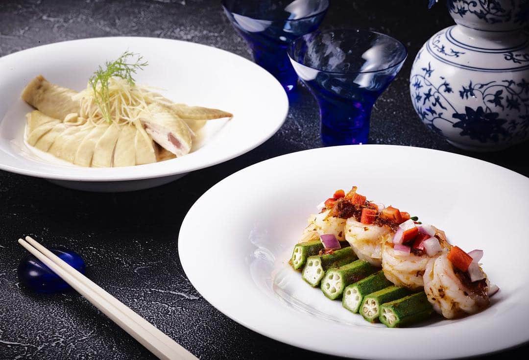 Conrad Tokyoのインスタグラム：「中国料理「チャイナブルー」の初夏から梅雨をのりきるメニューが5/7より登場します。 http://ow.ly/CHVB30jrPGF  China Blue's Herbal & Stamina Menu available from 5/7. #コンラッド東京 #ホテル #汐留 #東京 #日本 #チャイナブルー #スタミナ #新橋グルメ #銀座ランチ #中国料理 #中華 #鶏 #梅雨 #ConradTokyo #StayInspired #Conrad #hotel #Tokyo #Japan #chinablue #lunch #chicken #chinese」