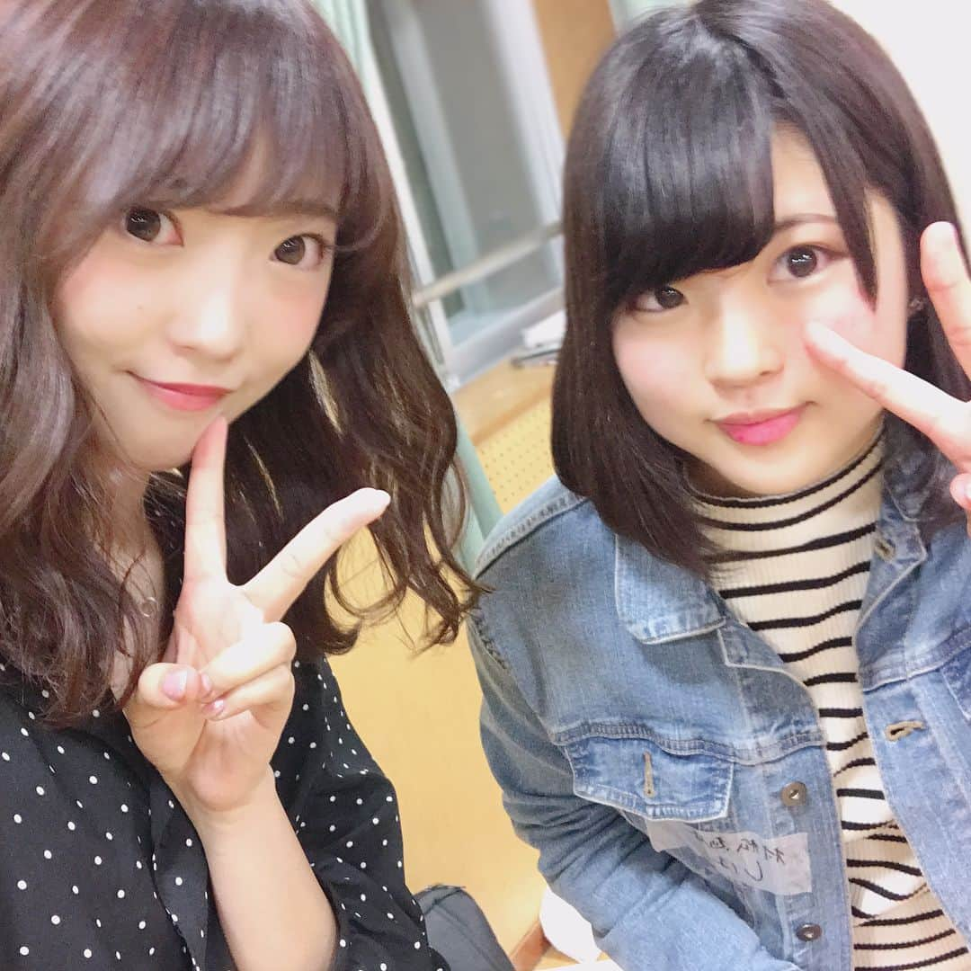 井口栞里さんのインスタグラム写真 - (井口栞里Instagram)「* 久しぶりの更新に なってしまいましたが...😨 * * お知らせがありますヽ(  ˆ࿀ˆ )ﾉ 舞台に今回出演させて 頂くことが決まりました😊 * * アリスインプロジェクト ×  演劇組織KIMYO ⭐️ レッド・ホット・キッチン ⭐️ 2018年6月6日〜11日 うりんこ劇場 * 前売りチケットの販売は 4月26日お昼の12時からに なっております🤔！！ * * 私にとって初舞台となります！ 今まで舞台に挑戦する勇気が でなかったのですが 歌ったり踊ったりしてる時が 1番自分らしくいれる姿だと 思うので表現の仕方は少し 違うかもしれませんが 今回のお話をきっかけに演技にも 挑戦してみようと思いました✨ 良い舞台を作り上げれるように 頑張って行くのでぜひみなさんと お会いできるの楽しみにしてます💓💓 * HP→httq://ailcein-nagoya.info * * #アリスインプロジェクト #演劇組織KIMYO #レッドホットキッチン  #nagoya #うりんこ劇場 #初舞台 #演技 #頑張るぞ #拡散希望 #instagood」4月12日 22時21分 - shiori_iguchi