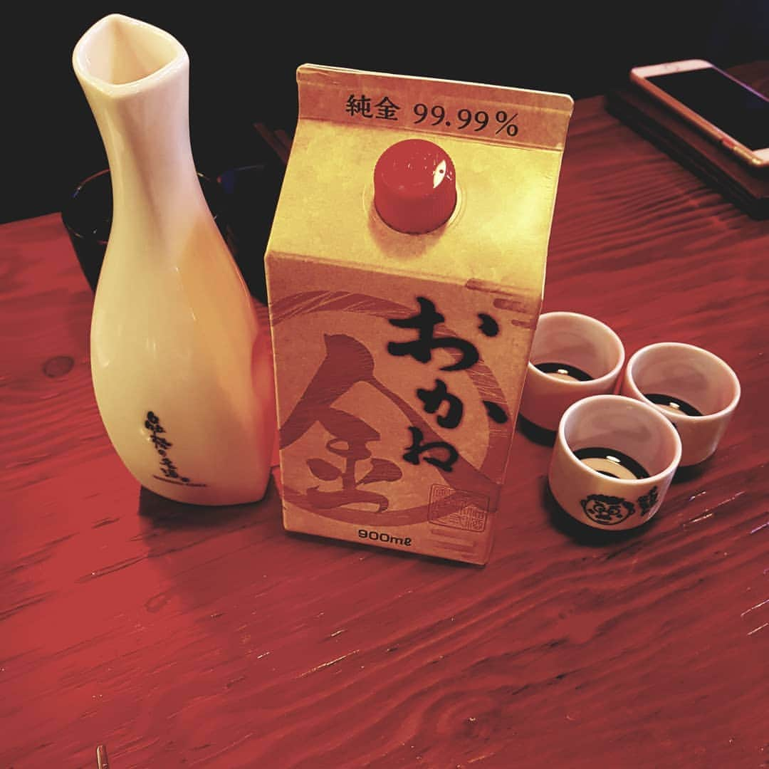 ヒョソク さんのインスタグラム写真 - (ヒョソク Instagram)「금술..히히ㅋㅋㅋ🍶🍶」4月13日 4時00分 - kimhyoseoks