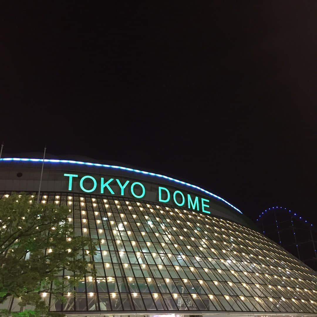 坂東亀三郎さんのインスタグラム写真 - (坂東亀三郎Instagram)「朝も早よから草野球！ではなく深夜草野球！ それも東京ドームでのレベルの高い草野球！否、セミプロ草野球。 怪我しないように楽しんでま〜す、野球は楽しい！ センターに抜けるか！！？と思ったらショートに阻まれた⤵︎⤵︎ ・ ・ #歌舞伎 #音羽屋 #歌舞伎役者 #彦三郎 #坂東彦三郎 #九代目 #歌舞伎部 #KABUKI #JAPAN #otowayabando #草野球 #夜活 #東京ドーム #野球バカ コメントはお気軽に📝」4月14日 0時10分 - otowayabando