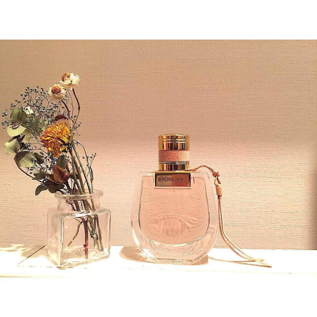 宮田聡子さんのインスタグラム写真 - (宮田聡子Instagram)「Chloéの新フレグランス #NOMADE 。 春らしくてすごく好きな香り。。 明日も頑張ろう。」4月13日 22時47分 - miyatasatoko