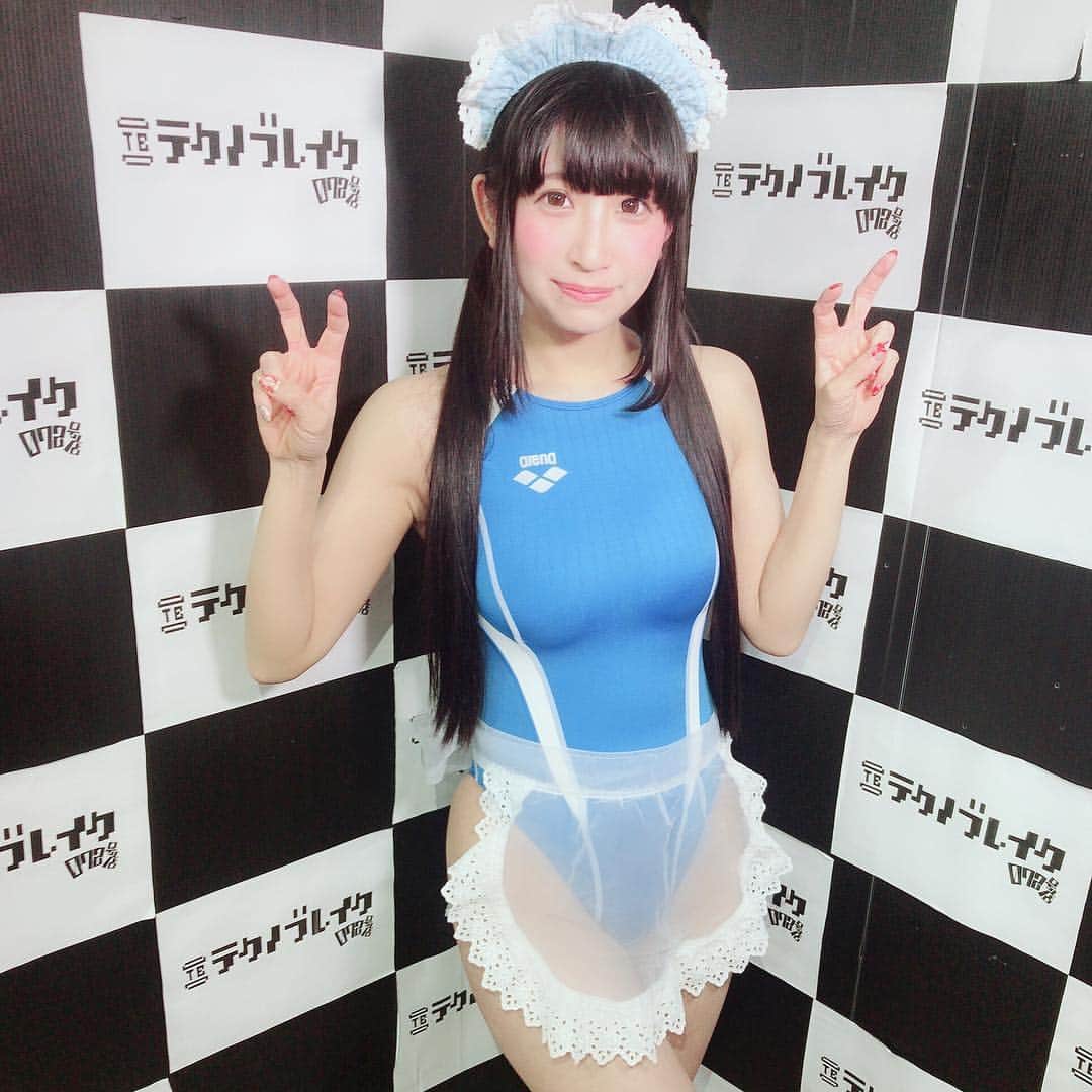 五十嵐もかのインスタグラム：「#japanesegirl #swimmingwear #cos #cosplayer #cosplay #nakano #中野 #水着 #arena #メイド」