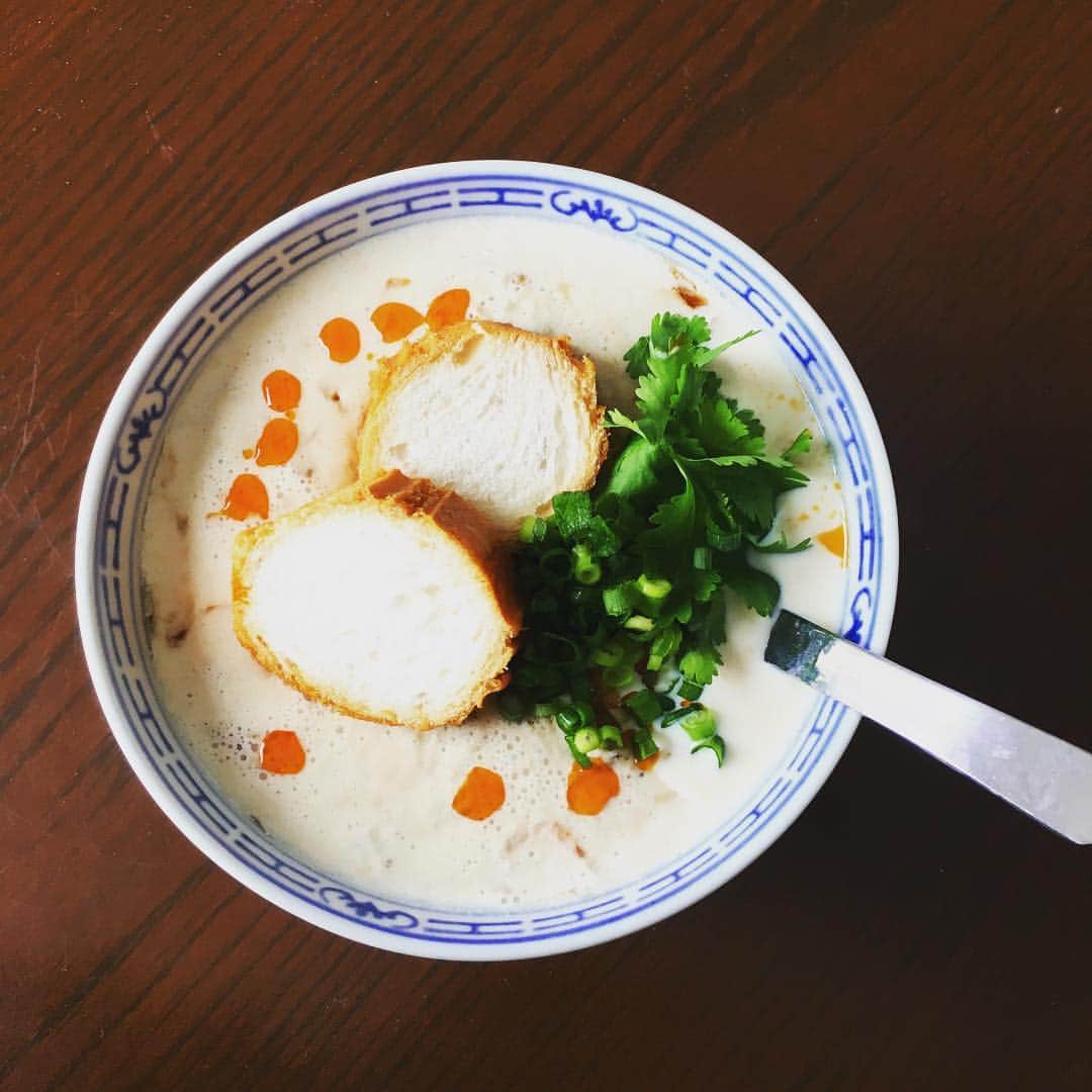 志摩有子さんのインスタグラム写真 - (志摩有子Instagram)「GM。もう目をつぶっていても5分で出来る自己流鹹豆漿。油条の代わりに仙台麩。 #鹹豆漿 #シェントウジャン」4月14日 9時27分 - ariko418