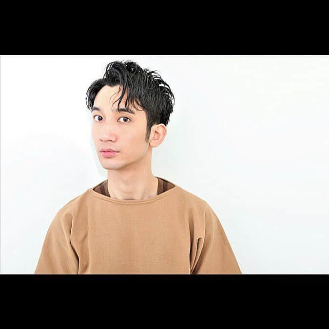 桜井雅斗さんのインスタグラム写真 - (桜井雅斗Instagram)「堀江の美容室Vanifyさんのカットモデルをさせていただきました。 担当のYOUTHさん(@youth179 )、ありがとうございます🙇‍♂️ . カットモデルなどのお問い合わせはDMくださいませ。。 . 👕…RAINMAKER(@rainmaker_kyoto )  #portrait #吉本新喜劇 #お笑い芸人 #お笑い」4月14日 18時40分 - mst44