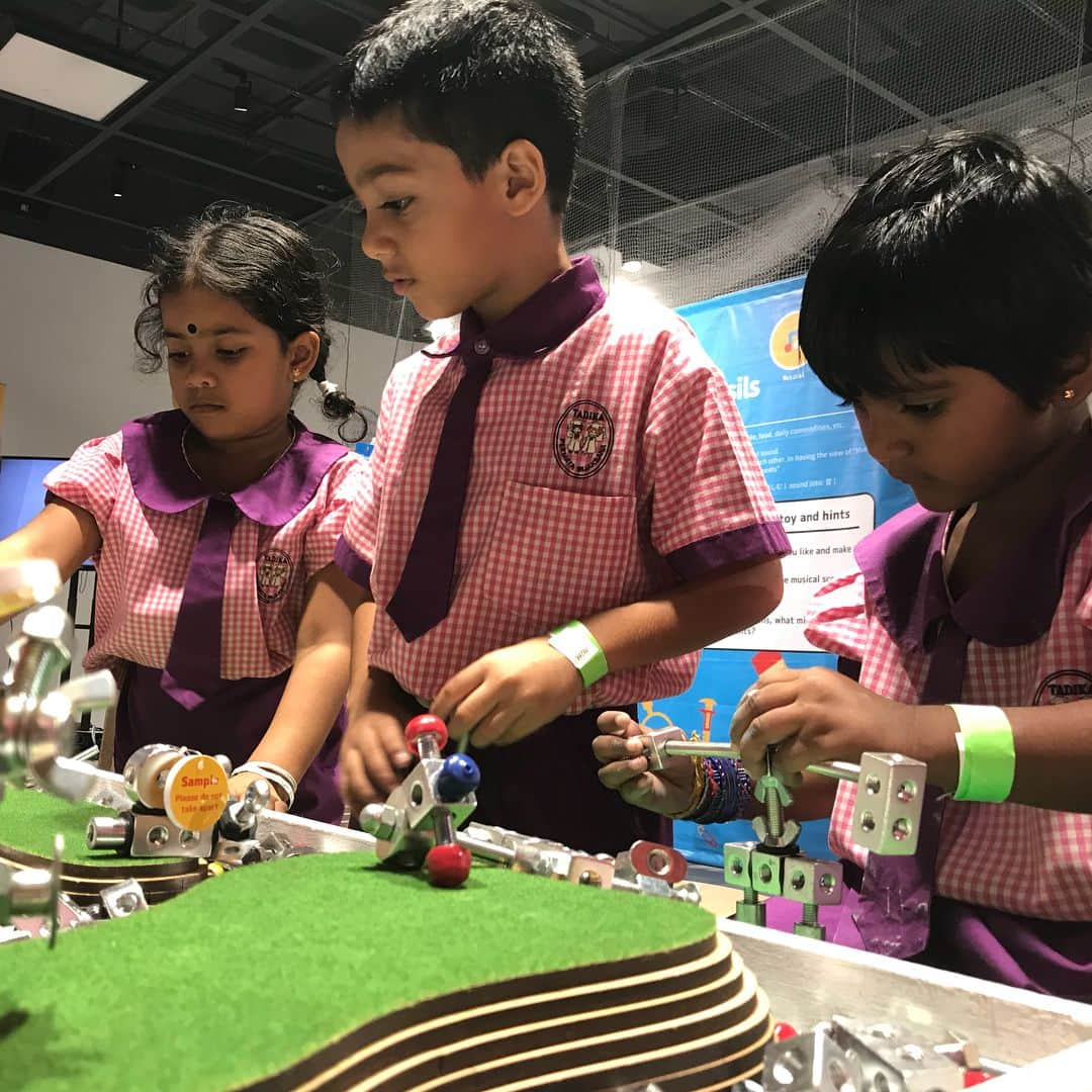 CUBE_1 Kuala Lumpurさんのインスタグラム写真 - (CUBE_1 Kuala LumpurInstagram)「9 DAYS Left, don’t miss out !! All of toys can be played with differently, and also Kids can utilise their imagination and creativity over @cube1kl. They enjoyable while they have fun and explore something different … DATE 🗓: 25th Feb 2018 (Sunday) - 22nd April 2018 (Sunday) TIME 🕙: 11:00AM to 9:00PM VENUE & TICKET OFFICE 📍: 3F THE CUBE/ CUBE_1 #cube1kl #toyboxofjapan #schooltrip」4月14日 13時25分 - cube1kl