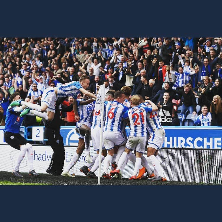 アレックス・プリチャードさんのインスタグラム写真 - (アレックス・プリチャードInstagram)「Massive result 🙌🏼⚽️☀️have a great weekend 😊」4月15日 3時23分 - pritch_93