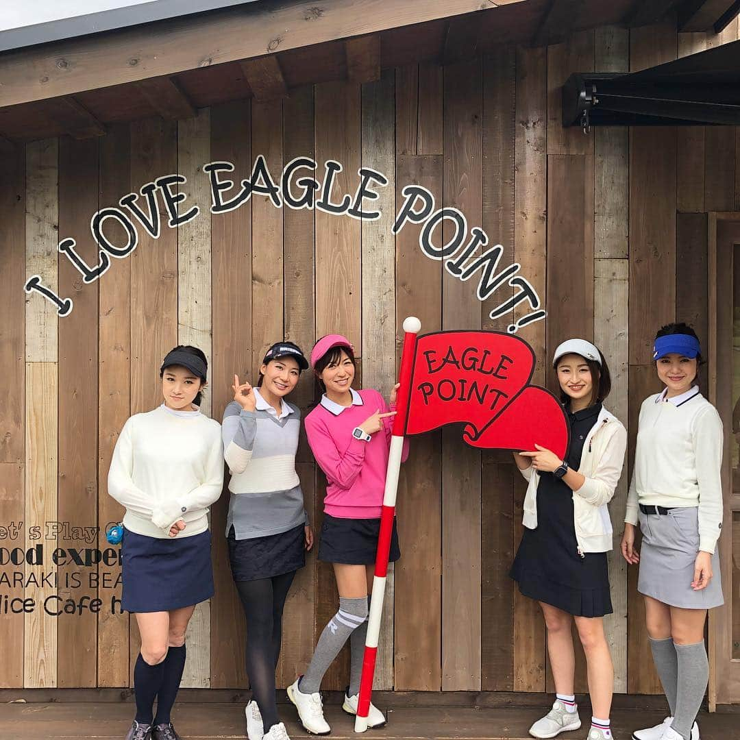 高沢奈苗さんのインスタグラム写真 - (高沢奈苗Instagram)「BRIEFINGゴルフ会🏌️‍♀️⛳️ . 今日のドレスコードは @briefing_official でした♡ . 今年からレディースラインもできて、 スポーティーでカッコイイウェアを着てみんなでラウンド😊 着心地抜群で動きやすい〜◎ . 珍プレーあり、ミラクルショットありなラウンドでワイワイ楽しかった❣️ . . . #golf #golfr #golfer #golfstagram #golfgirl #golfgirls #golfday  #golfstyle #golffashion #briefing #briefinggolf #ゴルフ #ゴルフ女子  #ラウンド #イーグルポイント #ブリーフィング女子 #ブリーフィングゴルフ」4月14日 21時13分 - nanaetakasawa