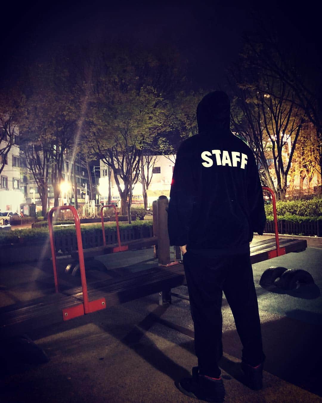 ジス のインスタグラム：「#불토 #오랜만에시소함타?🚶🏿‍♂️」