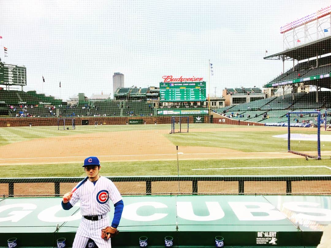 アキテリヤキのインスタグラム：「First home start シカゴ初登板  #chicago  #cubs #minivish  #first #home #start #pitch #mlb #シカゴ #ミニビッシュ #カブス #ホームゲーム #初登板 #5℃」