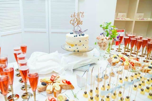 七尾エレナさんのインスタグラム写真 - (七尾エレナInstagram)「ミレニアル世代向けのキャリアスクール SHE @she_officials の1周年記念イベントで 村田あつみちゃん @anmitsuchan  椎木里佳ちゃん @rikashiiki と3人で 起業家トークショーに登壇しました。 ✳︎ みんなそれぞれのやり方で会社を回してて 泥臭く頑張ってて 大変な事って自分だけじゃないんだ！！って 勇気をもらえた日だった。 ✳︎ #シーライクス #shelikes #キャリアスクール #ミレニアル世代 #起業家 #トークショー」4月15日 22時15分 - elenananao