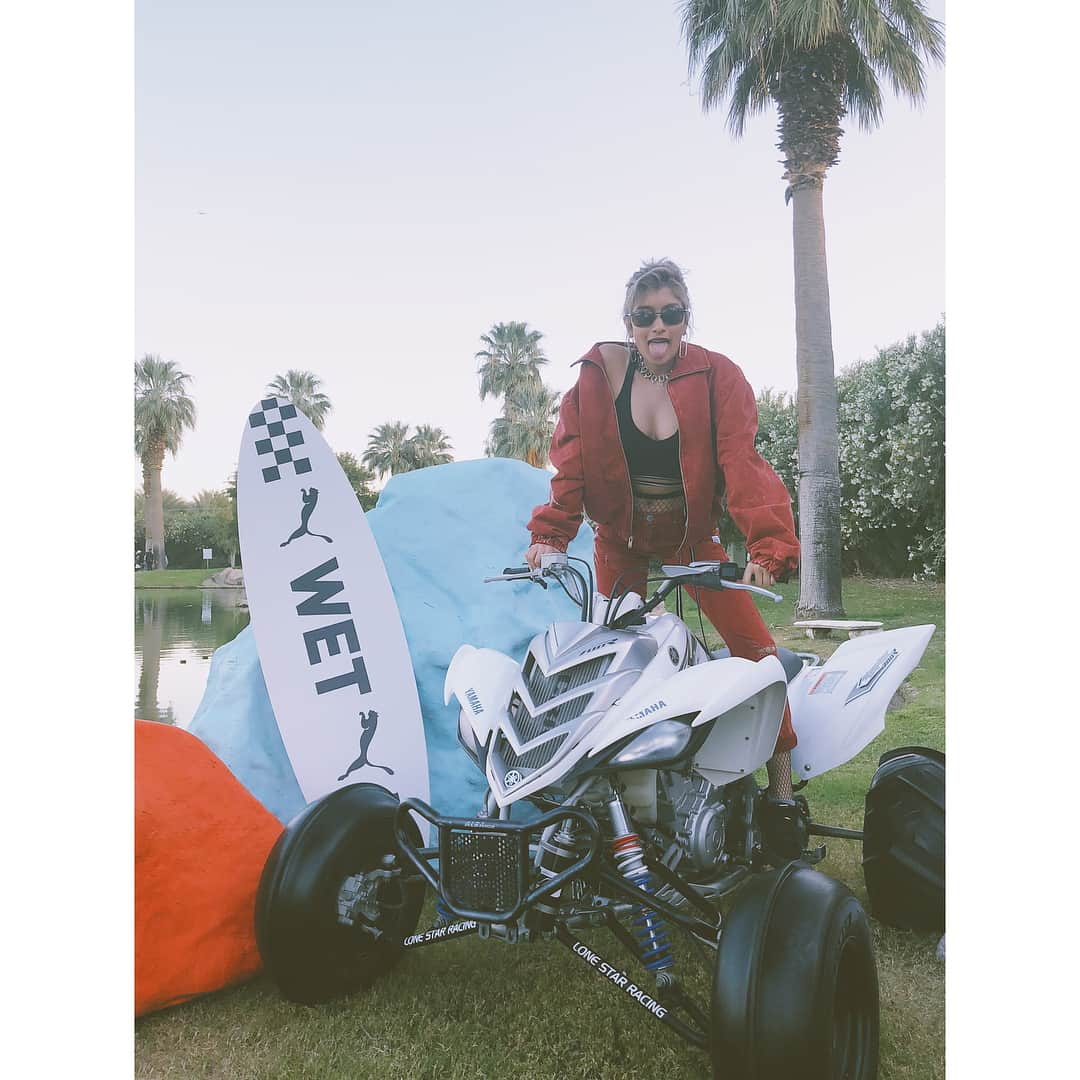 ローラさんのインスタグラム写真 - (ローラInstagram)「Brrrrrrrrrrrr🏍🏜🕺🏻🏁」4月16日 7時31分 - rolaofficial