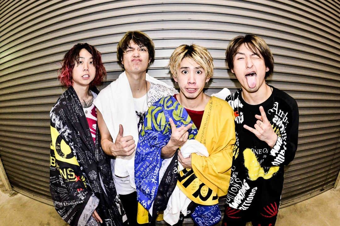 Ryota さんのインスタグラム写真 - (Ryota Instagram)「名古屋ー！！ありがとう！！！ 最高に楽しかった！！ お互い全力で楽しんだね😎🤘 すぐ帰ってくるからその時はまた一緒に楽しもう！あと俺のバンダナゲットした方大事に使ってや〜笑  Photo by @ruihashimoto」4月15日 23時45分 - ryota_0809