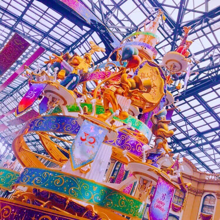 五十嵐もかのインスタグラム：「#tokyodisnyland #disneyland #tokyo #35thanniversary #35th #35周年 #tdl」