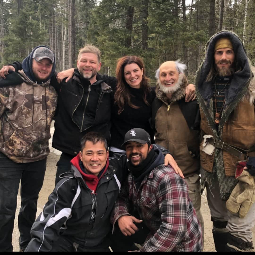 ジーナ・カラーノさんのインスタグラム写真 - (ジーナ・カラーノInstagram)「My wolfies 🐺I absolutely fell in love with this pack since the second I met them.. here are some of the men and women that handle the stars of our film. So much love and respect to you guys and a whole new love and respect to wolves. My heart pounds through my chest every time one of these beautiful animals are around... 🐺🎥🎬 #Daughterofthewolf @actionanimals_nae @therrien1 @dartagnan_therrien @maddypthompson @brendansandhu & all the others without instagrams. Thank you so much for everything. ♥️ miss you all. #ginacarano」4月16日 11時56分 - ginajcarano