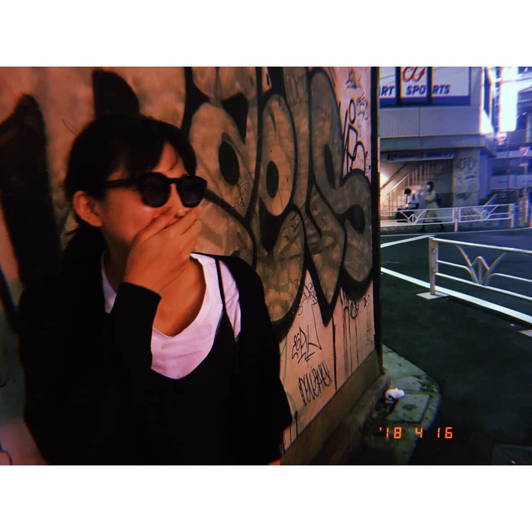 川口春奈さんのインスタグラム写真 - (川口春奈Instagram)「今度インスタライブとかやっちゃおうかな。やった場合みんな見てくれる？何喋ればいい？👀」4月16日 20時51分 - haruna_kawaguchi_official