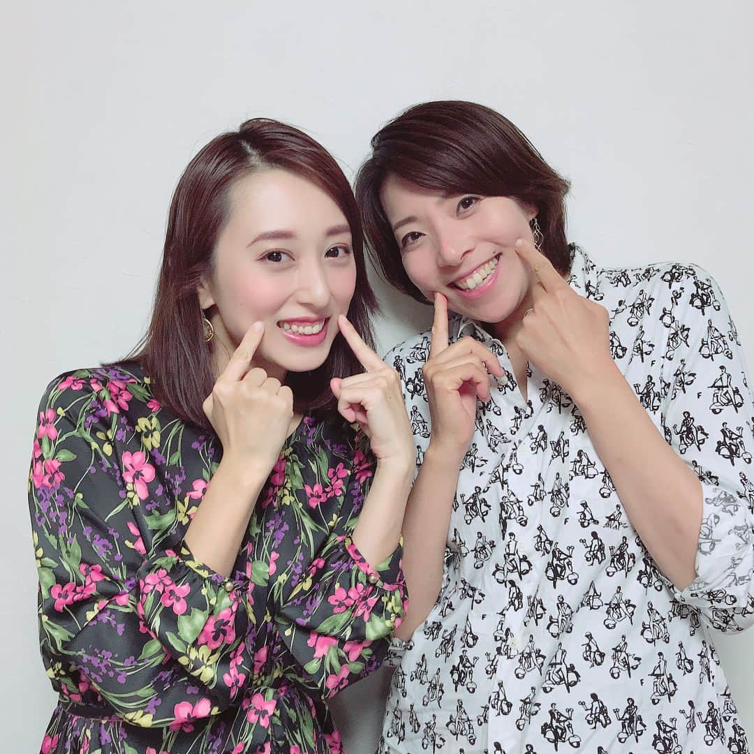 のインスタグラム：「おはようございます☁️ 昨日は🤩🤩🤩 九州旅行ぶりに夢ちゃんに会いました〜🎉星組時代の一個上さんとお茶からの中西家へ✨ 夢ちゃんとにかくしゃべるしゃべる🤣 そして家の中が明るくなる🍻スカイフェアリーズが懐かしいね。なんて話したりしました♡ あ〜楽しくて。元気でました〜🎉 #久しぶり#再会#夢乃聖夏#スター様#太陽の人#同じ歳#楽しすぎ#元気でた#お風呂までコース#懐かしの#87期#同期#スカイフェアリーズ#16年後くらい#😂#男の子ママ#一緒にお料理#思い出いっぱい#mamagirl#mamalife#ストーリー#夢ちゃんでした」