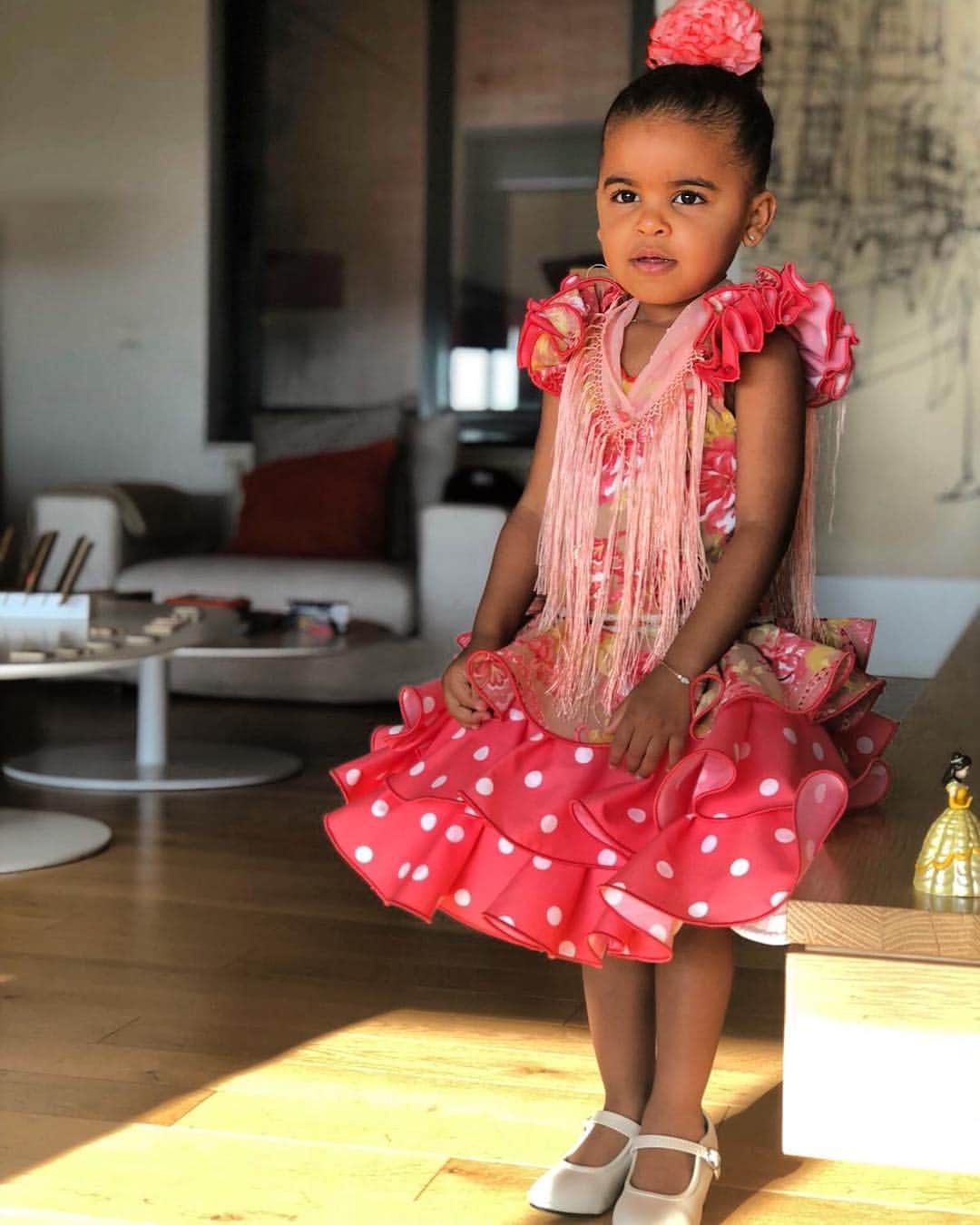 ジョエル・キャンベルのインスタグラム：「Mi sevillana ❤️😍 LA MÁS HERMOSA💃🏽💃🏽💃🏽 #feriadesevilla #feriadeabril」